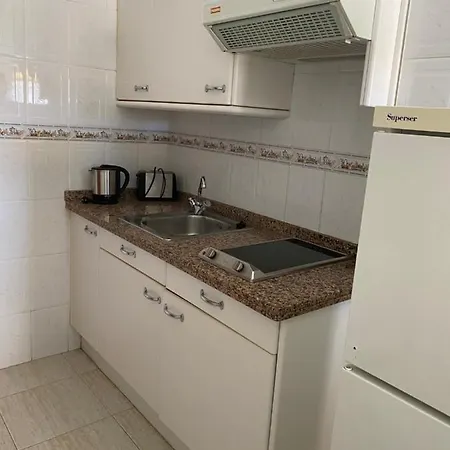 Andrea's 2* Лос Кристианос