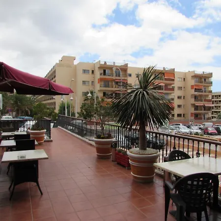 Andrea's ホテル 2*