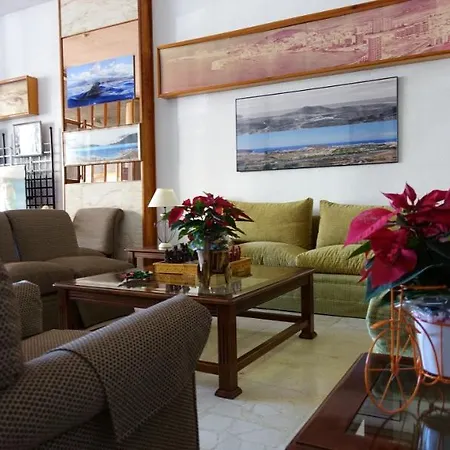 Andrea's Hotel 2*