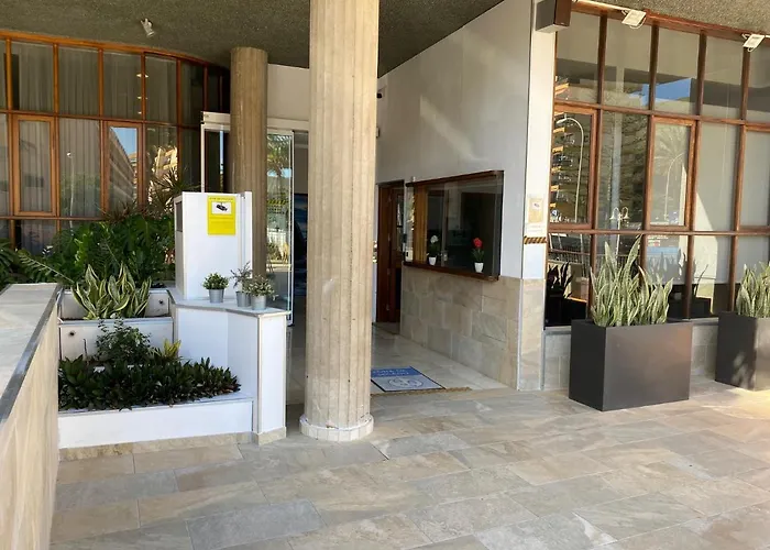 Hotel Andrea's 2*